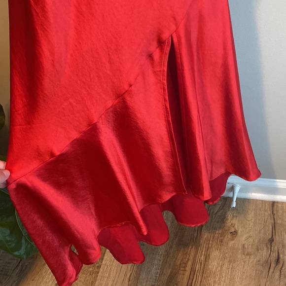 Skies are Blue Satin XS Midi Dress - Picture 5 of 9